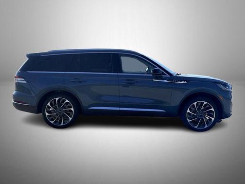 Blue Metallic 2026 Lincoln Aviator Reserve AWD