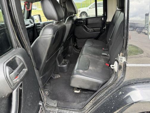 Black Clearcoat 2017 Jeep Wrangler Unlimited Sahara