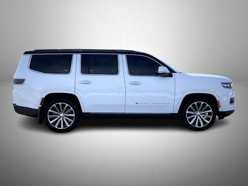 Diamond Black Crystal Pearlcoat 2022 Jeep Grand Wagoneer Series I 4x4