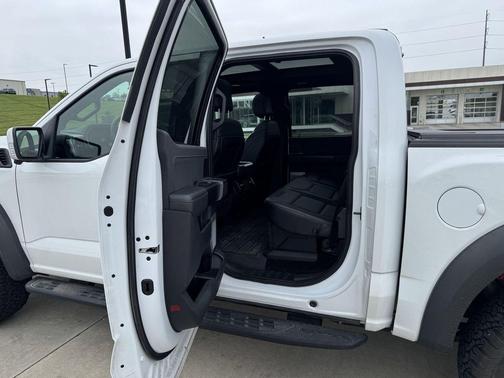 Oxford White 2023 Ford F-150 Raptor