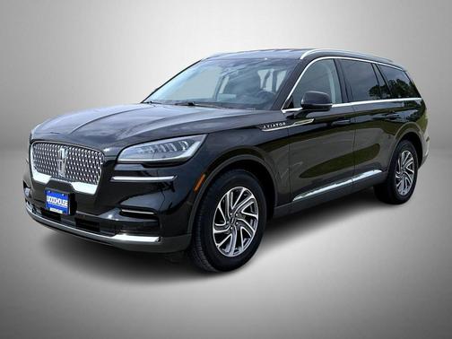 Infinite Black Metallic Clearcoat 2023 Lincoln Aviator Livery