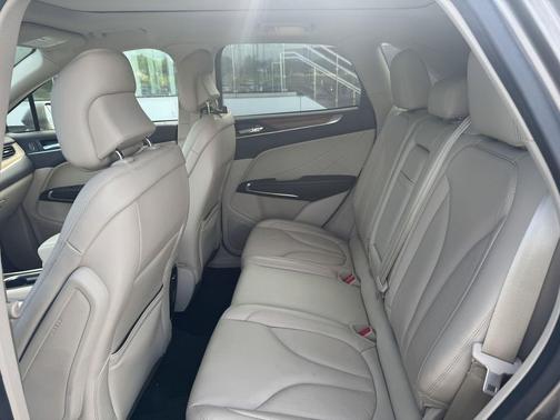Iced Mocha Metallic 2019 Lincoln MKC Select