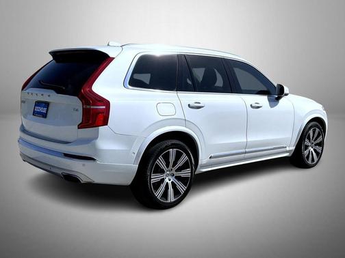 Crystal White Metallic 2020 Volvo XC90 T6 Inscription
