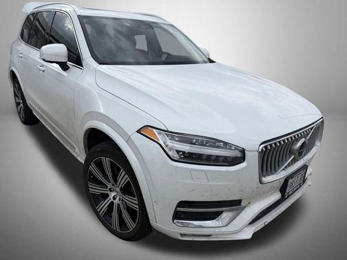 Crystal White Metallic 2020 Volvo XC90 T6 Inscription