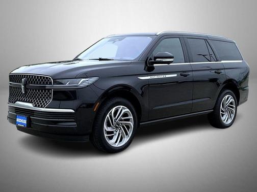 Black Metallic 2025 Lincoln Navigator Reserve