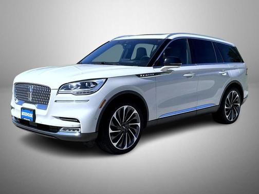 Ceramic Pearl Metallic Tri-Coat 2023 Lincoln Aviator Reserve AWD