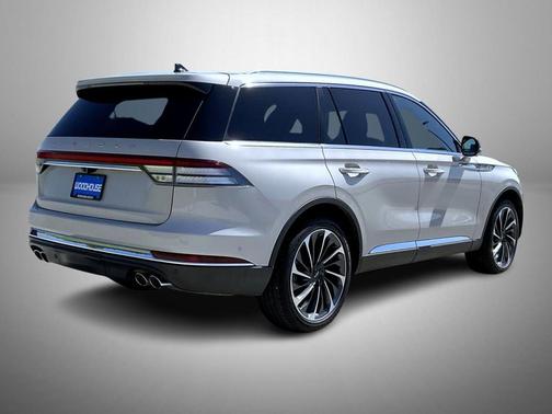Ceramic Pearl Metallic Tri-Coat 2023 Lincoln Aviator Reserve AWD