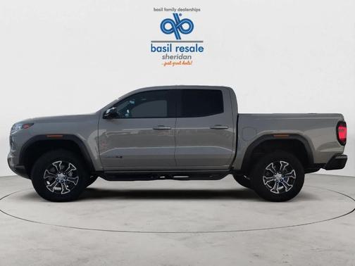 2024 GMC Canyon AT4