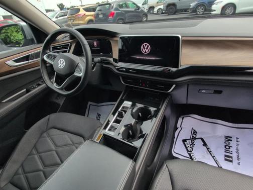 2024 Volkswagen Atlas 2.0T SE
