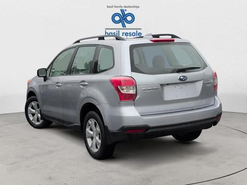 2016 Subaru Forester 2.5i