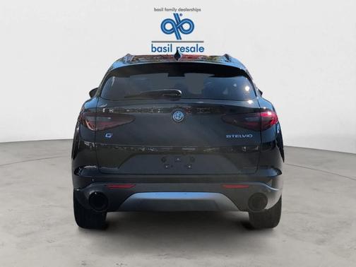 2022 Alfa Romeo Stelvio Ti