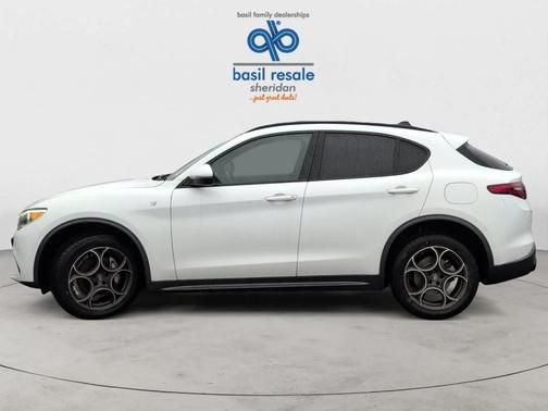 2022 Alfa Romeo Stelvio Ti