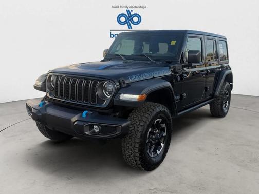 Black Clearcoat 2024 Jeep Wrangler 4xe Rubicon