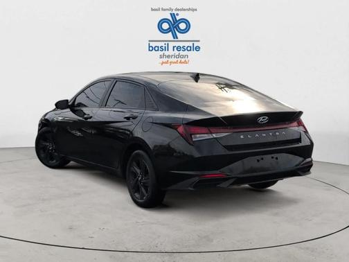 2021 Hyundai ELANTRA SEL