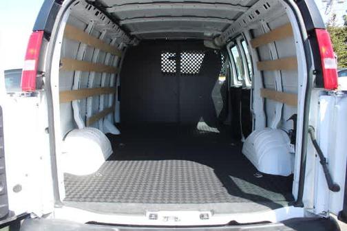 2023 GMC Savana 2500 Work Van