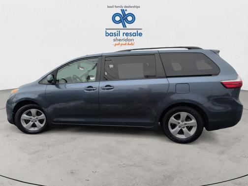 2015 Toyota Sienna LE