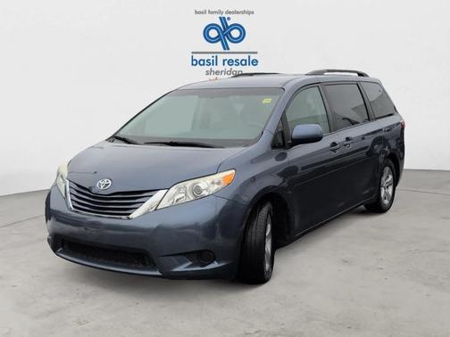 2015 Toyota Sienna LE