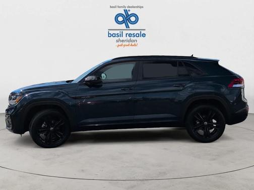 2023 Volkswagen Atlas Cross Sport 2.0T SEL R-Line Black