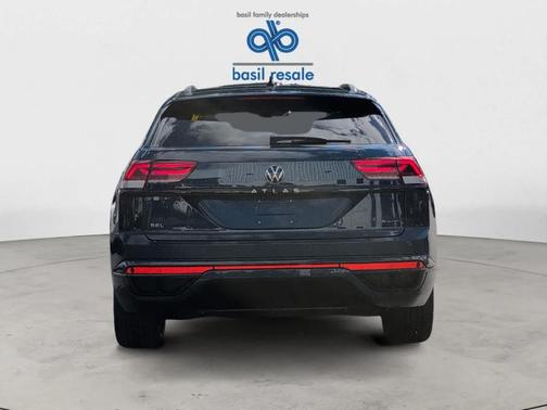 2023 Volkswagen Atlas Cross Sport 2.0T SEL R-Line Black