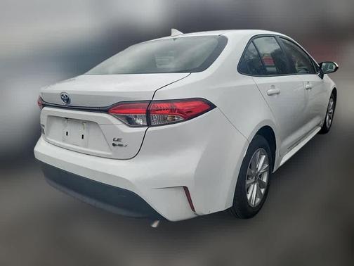 2025 Toyota Corolla Hybrid LE