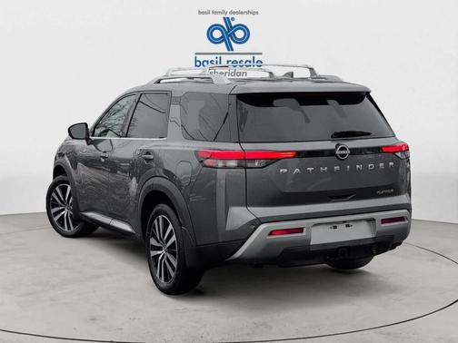 2024 Nissan Pathfinder Platinum