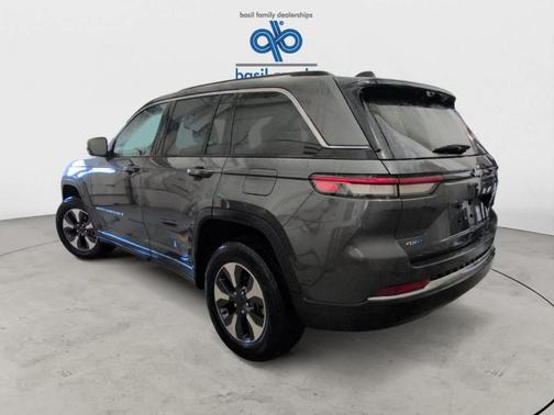 2022 Jeep Grand Cherokee 4xe Base
