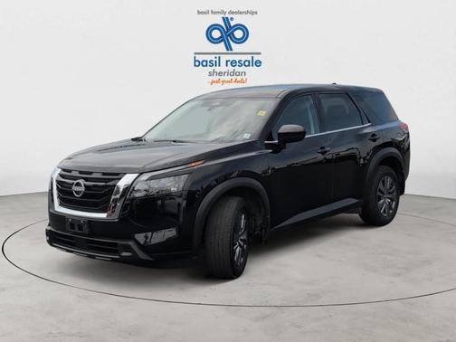 2024 Nissan Pathfinder S