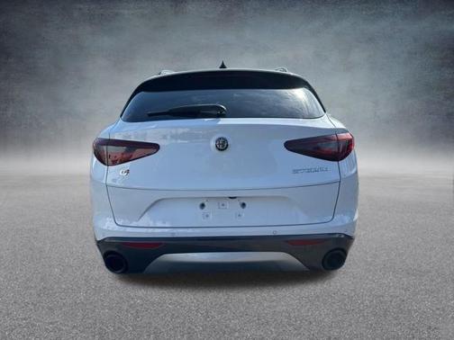 2022 Alfa Romeo Stelvio Ti