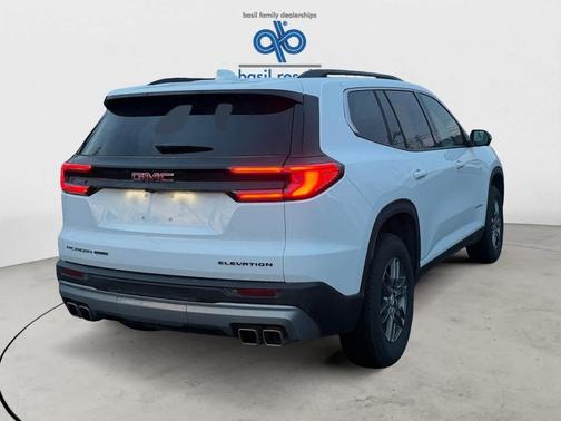 2025 GMC Acadia Elevation