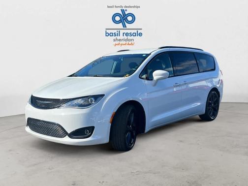 2020 Chrysler Pacifica Touring-L