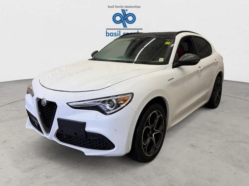 2022 Alfa Romeo Stelvio Veloce