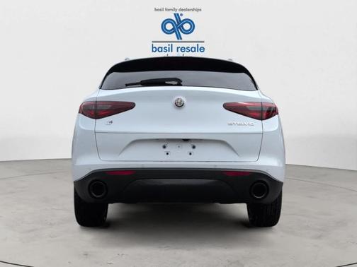 2022 Alfa Romeo Stelvio Sprint