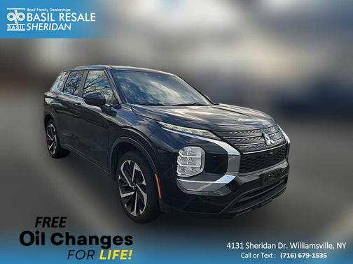 2022 Mitsubishi Outlander ES