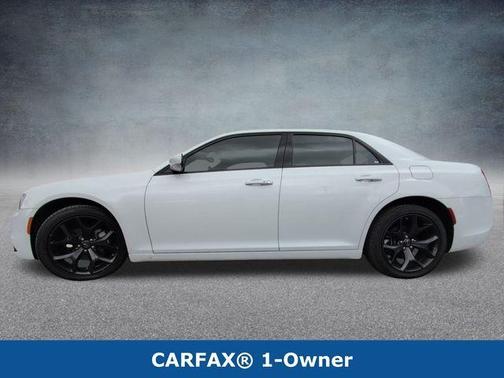 2023 Chrysler 300 S