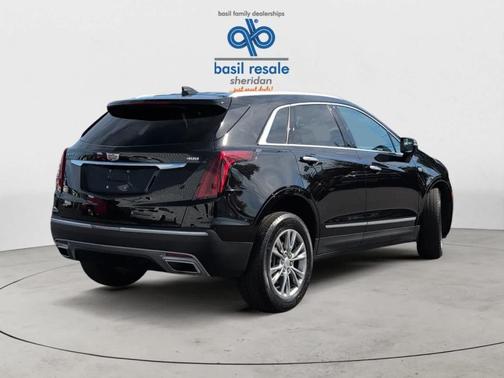 2022 Cadillac XT5 Premium Luxury