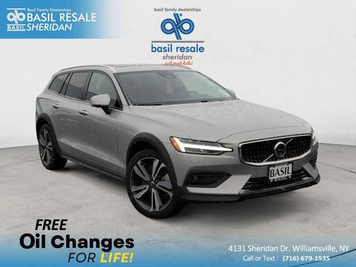 2025 Volvo V60 Cross Country B5 Plus