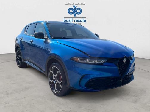 Misano Blue Metallic 2024 Alfa Romeo Tonale Veloce
