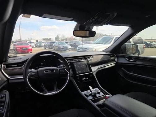 2024 Jeep Grand Cherokee L Laredo