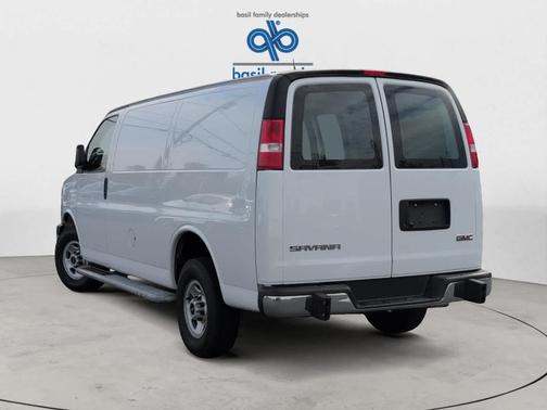2023 GMC Savana 2500 Work Van
