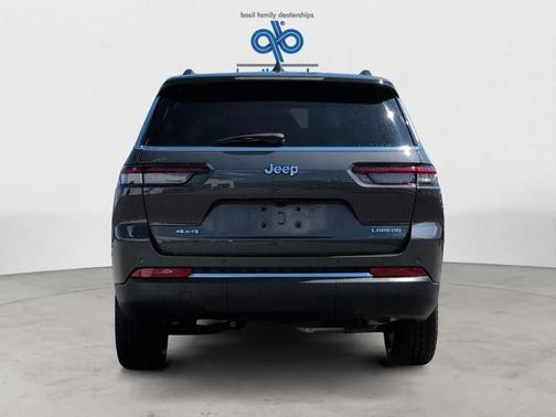 Metallic 2023 Jeep Grand Cherokee L Laredo