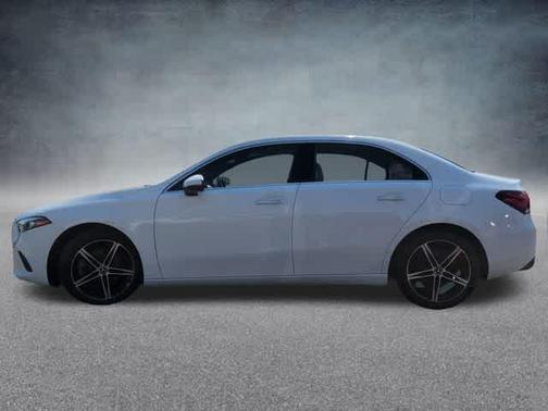 2022 Mercedes-Benz A-Class A 220 4MATIC