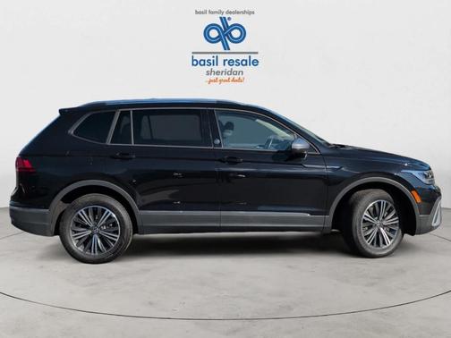 2024 Volkswagen Tiguan 2.0T Wolfsburg Edition