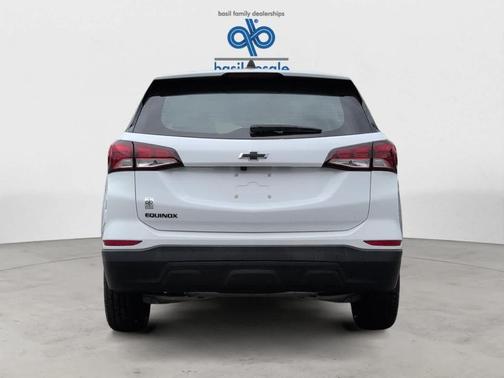 2023 Chevrolet Equinox LS