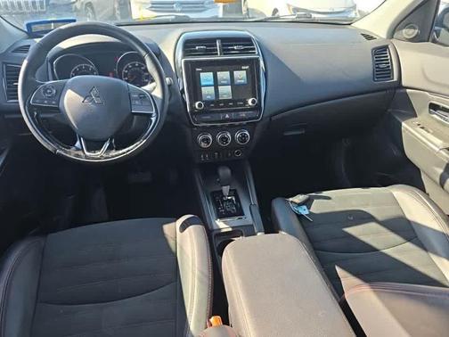 2024 Mitsubishi Outlander Sport SE