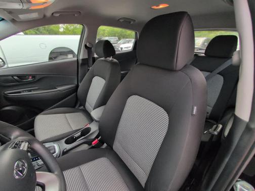 2020 Hyundai KONA SE