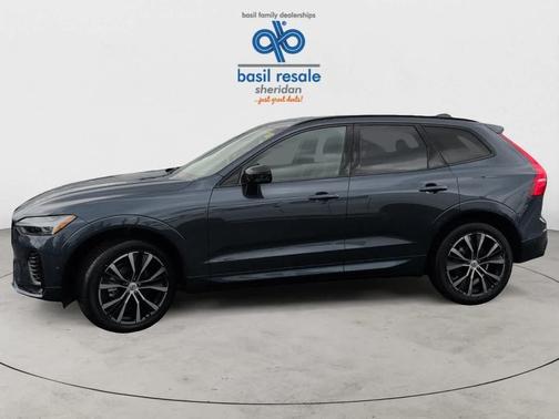2025 Volvo XC60 B5 Plus