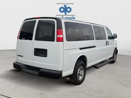 2023 Chevrolet Express 3500 LS