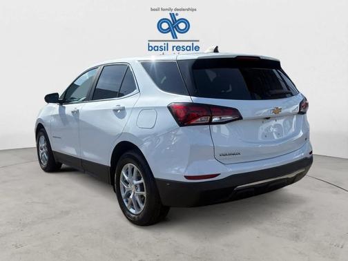 Summit White 2024 Chevrolet Equinox LT