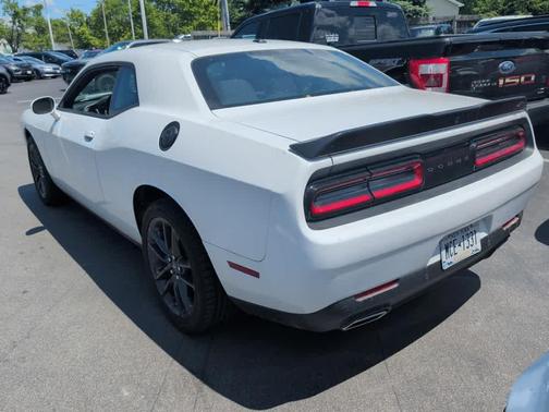 White Knuckle Clearcoat 2022 Dodge Challenger GT
