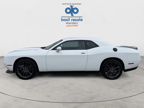 White Knuckle Clearcoat 2022 Dodge Challenger GT